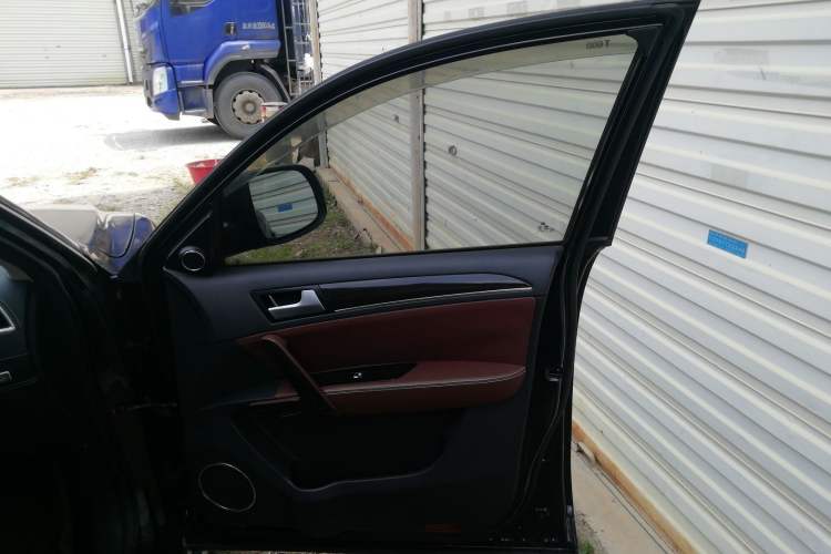 Used Zotye T600 2014 2.0T DCT Luxury Version
