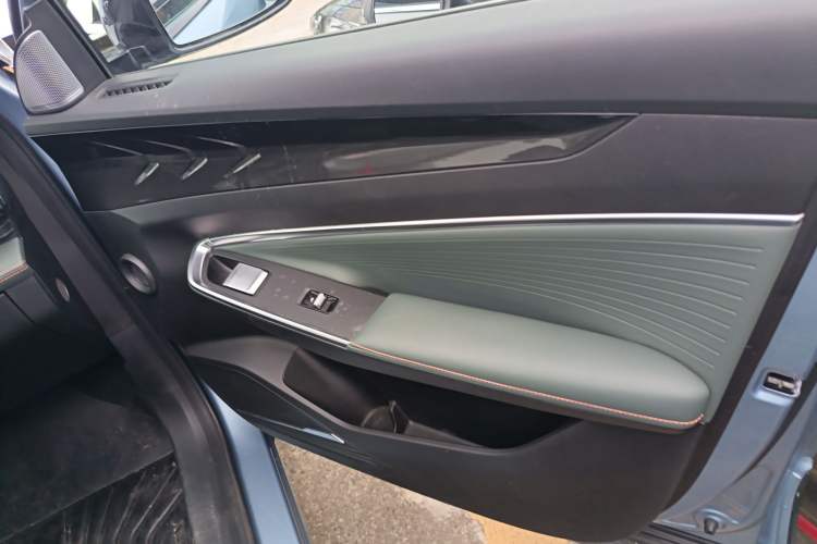 Used Geely Auto Emgrand X7 Sport 2024 1.5TD Prestige Edition
