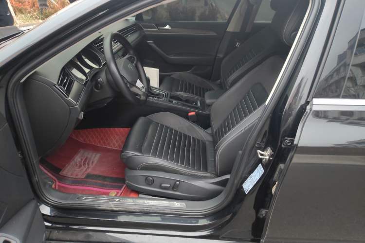 Used Volkswagen Magotan 2020 330TSI DSG Leading Model
