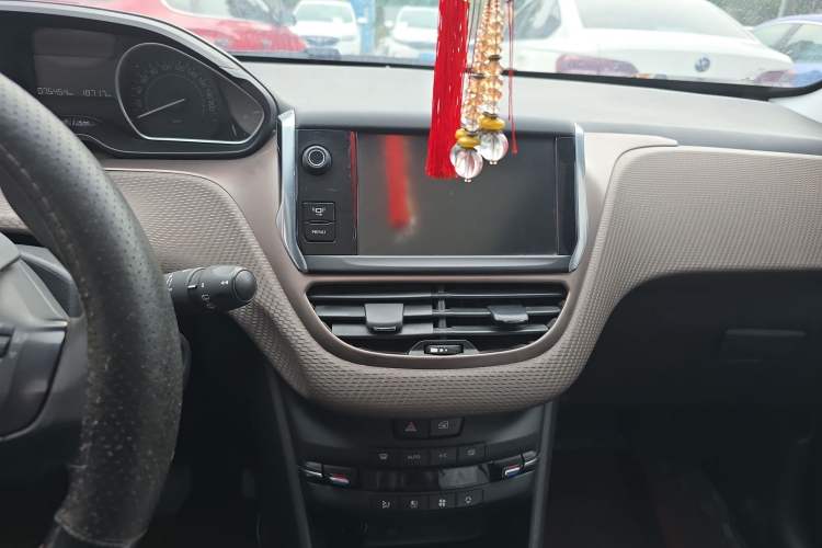 Used Peugeot 2008 2014 1.6L Automatic Fashion Edition