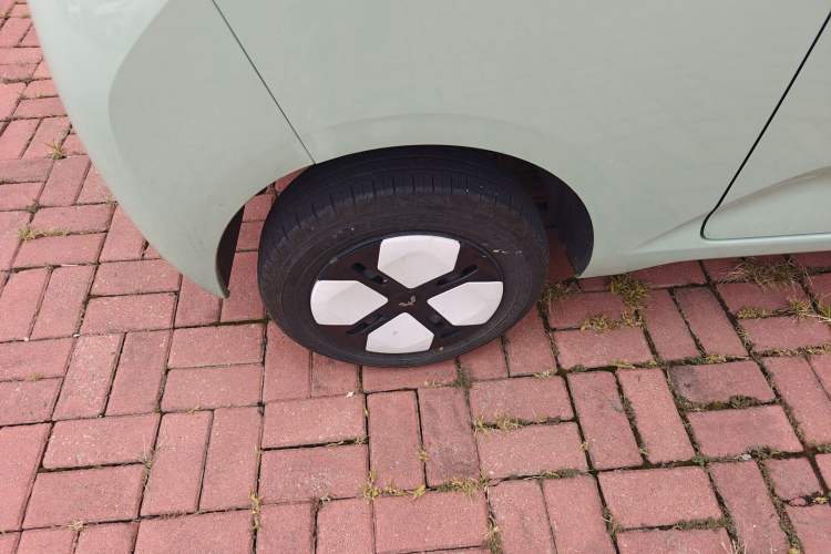 Used Wuling Hongguang MINIEV 2024 3rd Generation 215km Advanced Version
