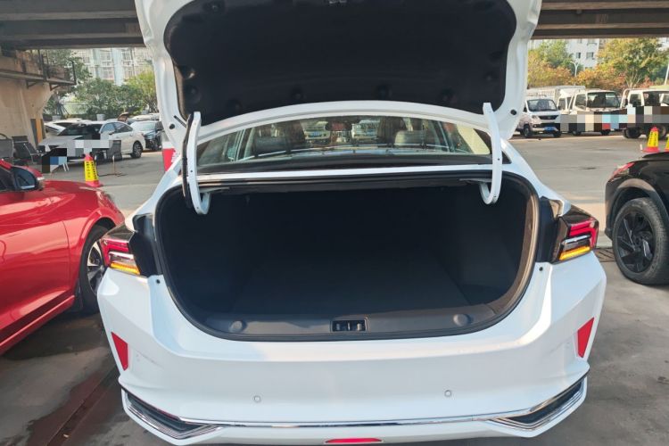 Used Dongfeng Aeolus Yixuan MAX 2023 1.5T Super-Powered Dad Edition
