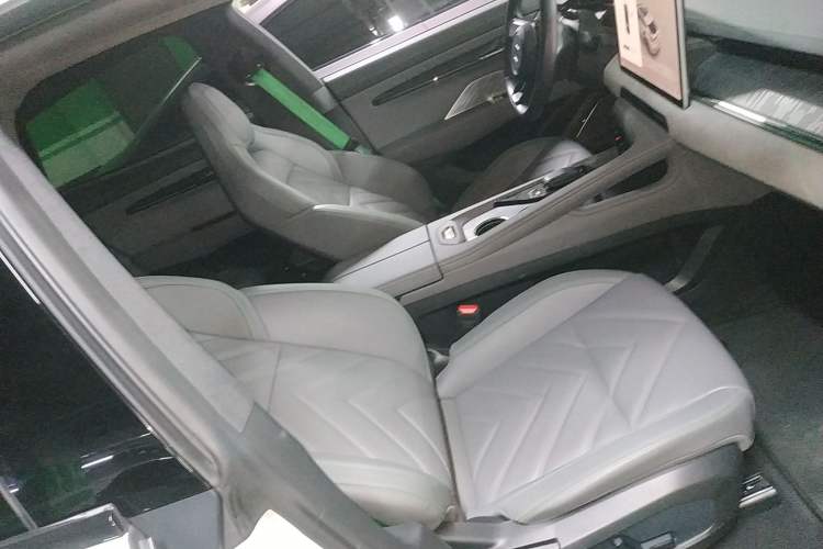 Used Zeekr 001 2021 Ultra-Long Range Dual-Motor YOU Version
