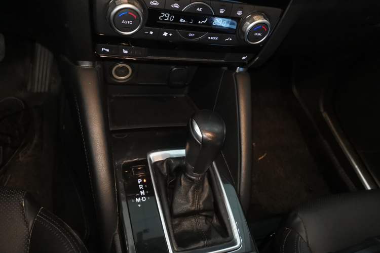 Used Mazda CX-5 2015 2.5L Automatic 4x4 Prestige Edition
