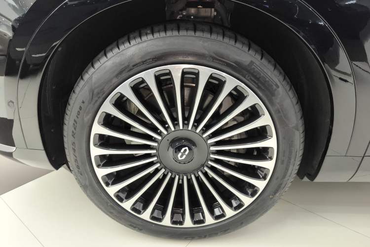 Used Hima AITO M9 2024 Range-Extended Ultra Version 52 kWh 5-Seater Model
