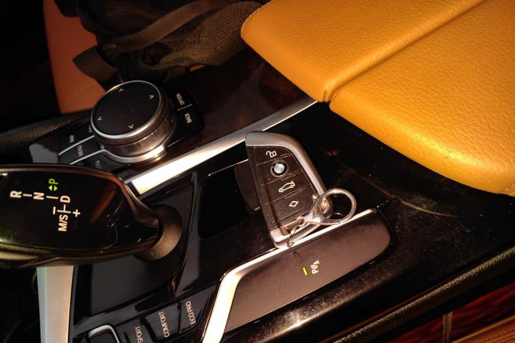 Used BMW 5 Series 2018 528Li Launch Special Edition
