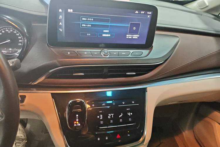 Used Buick GL8 2022 Land Business Class 652T Luxury Model
