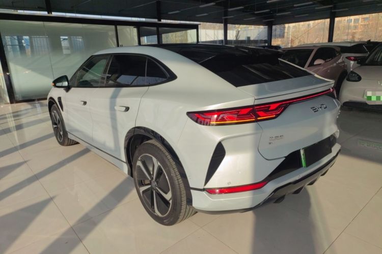 Used BYD Song L EV 2025 Intelligent Driving Version 662 km LiDAR Excellence Edition
