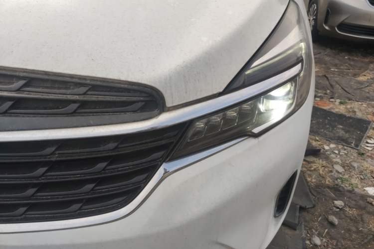 Used Buick GL8 2020 Land Business Class 652T Luxury Model
