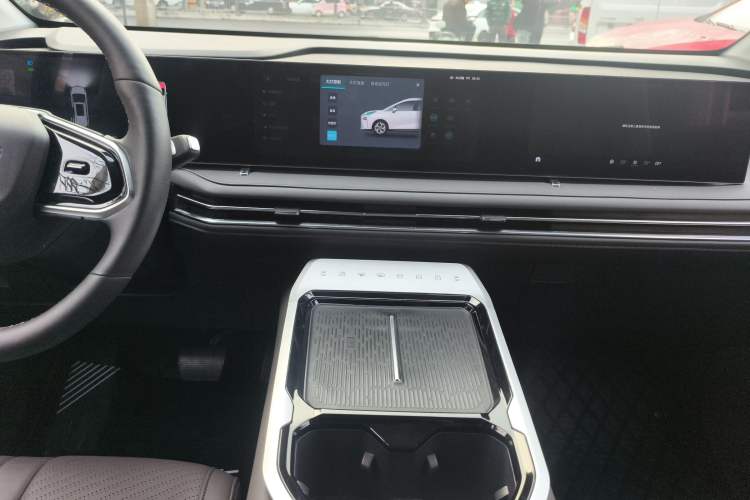 Used SAIC MAXUS G70 2024 2.0T Automatic Flagship Version 7 Seats
