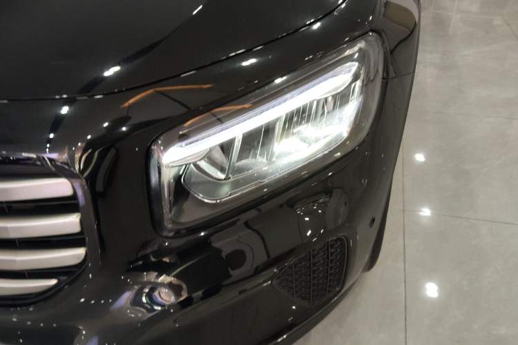 Used Mercedes-Benz GLB 2024-Year Restyled GLB 200 Dynamic Edition
