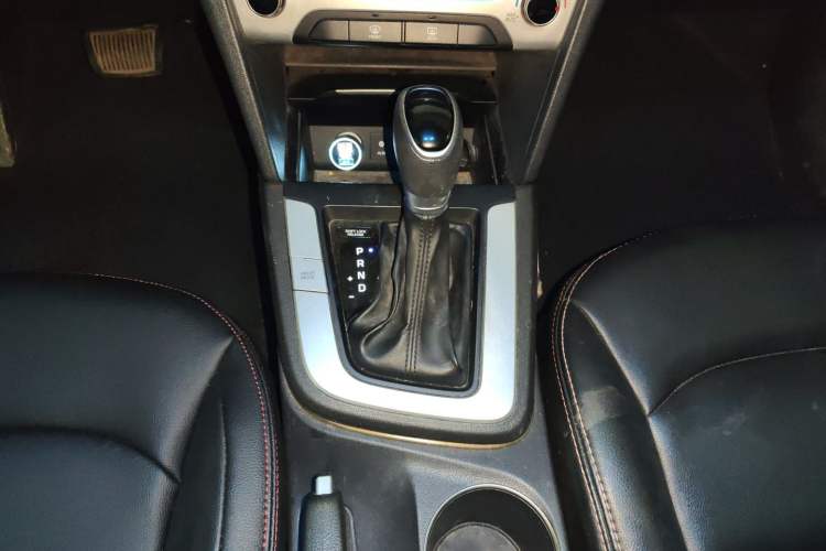 Used Hyundai Elantra (6th Generation / Lingdong) 2016 1.6L Automatic ZhiXuan – Elite Version