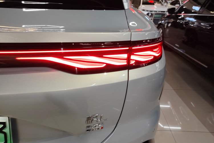 Used BYD Han L 2025 EV Four-Wheel Drive LiDAR Flagship Model
