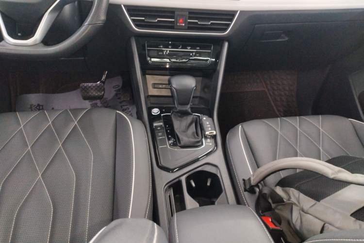 Used Volkswagen Tiguan L 2024 300TSI Automatic Two-Wheel Drive Smart Edition
