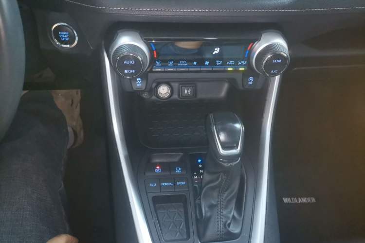 Used Toyota Wildlander 2022 2.0L CVT Two-Wheel Drive Luxury Edition
