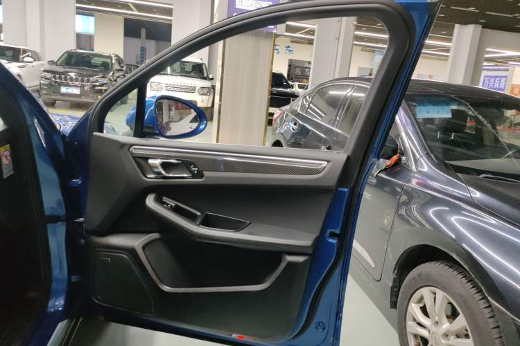 Used Porsche Macan 2017 Macan 2.0T
