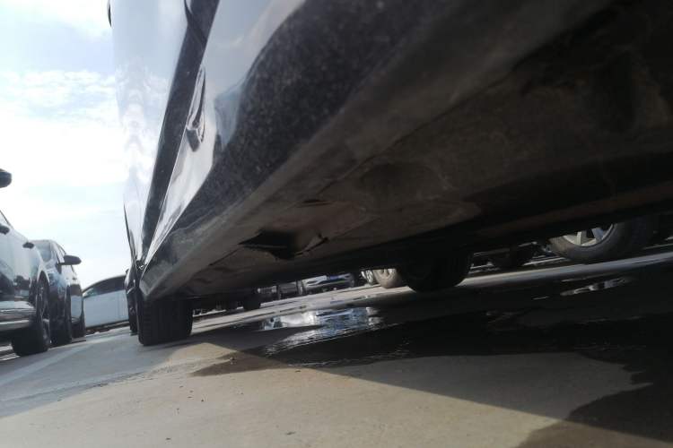 Used BMW 5 Series 2017 525Li Leading Model
