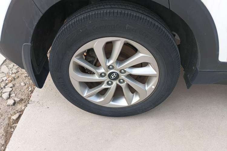 Used Hyundai Tucson 2018 1.6T Dual-Clutch Two-Wheel Drive 15th Anniversary Special Edition