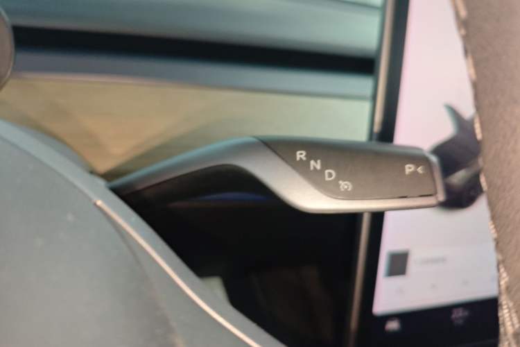 Used Tesla Model Y 2021 Long-Range All-Wheel-Drive Version 3D7