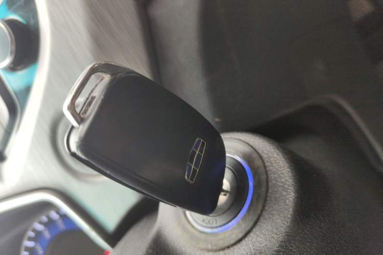 Used Geely Auto Vision X3 2017 1.5L Manual Elite Model
