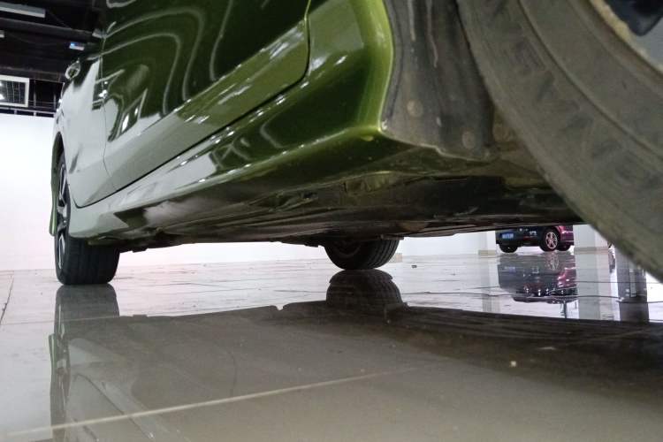 Used Honda Jade 2013 1.8L CVT Luxury Edition 5 seats
