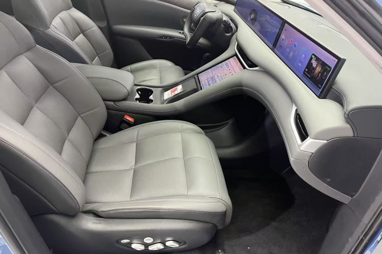 Used  LS6 2025 Ultra-Powerful Lingxi Intelligent Enjoyment Edition
