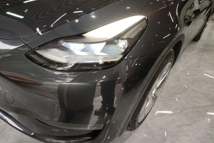 Used Tesla Model Y 2022 Long-Range All-Wheel-Drive Version
