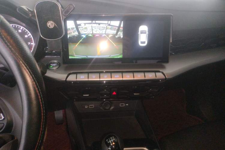 Used MG 5 2023 180 DVVT Manual Fashion Edition
