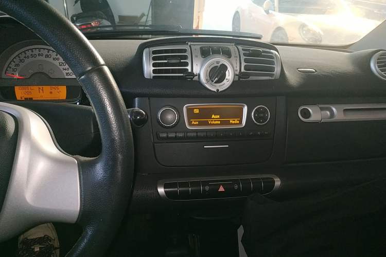 Used  fortwo 2012 1.0 MHD Convertible Passion Edition
