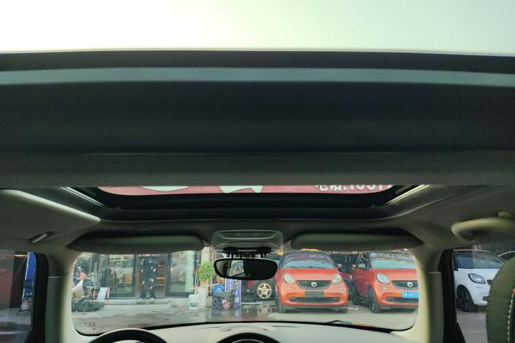 Used  MINI 2016 1.2T ONE Pioneer Edition
