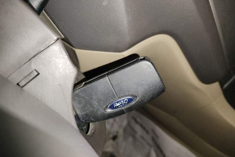 Used Ford Focus 2013 Hatchback Classic 1.8L Automatic Fashion Edition
