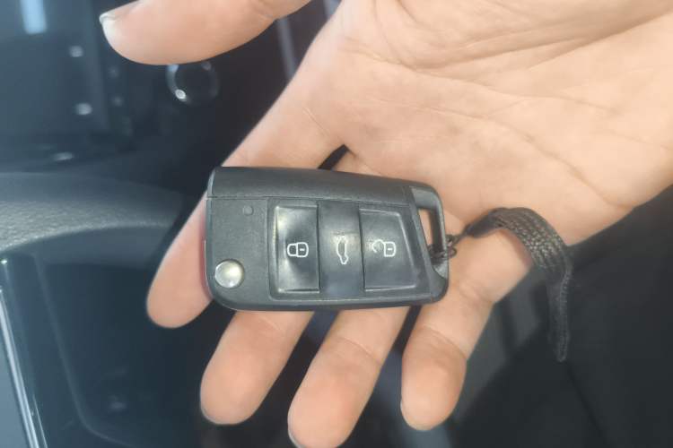 Used Skoda Octavia 2017 1.6L Automatic Chuanxing Edition
