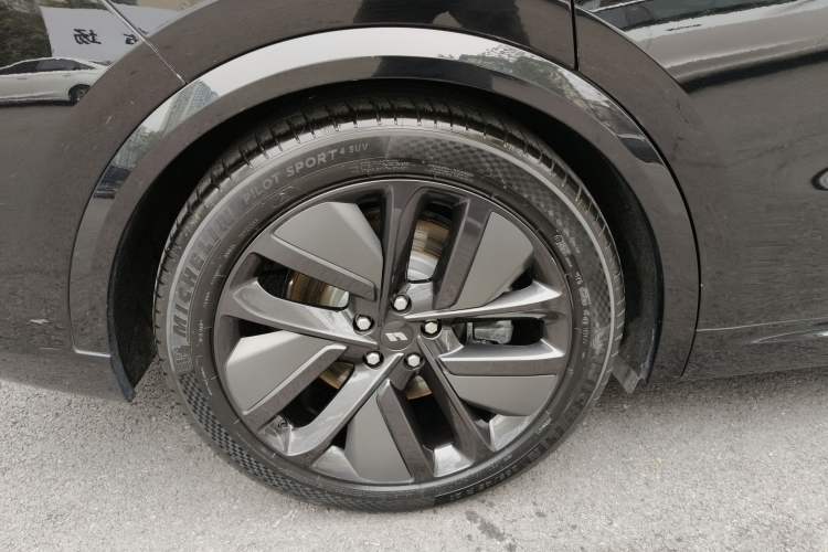 Used Li Auto L9 2023 Pro Model