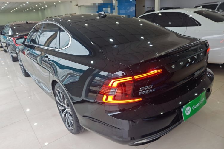 Used Volvo S90 2024 B5 Zhiyuan Luxury Edition
