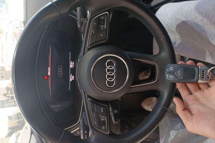 Used Audi A4L 2022 40 TFSI Fashion Dynamic Model
