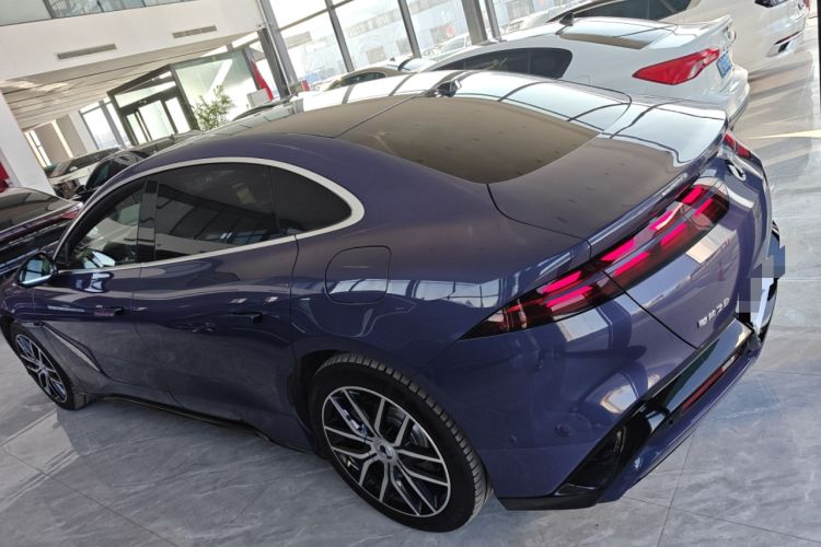 Used Denza Z9 2024 1100 km Four-Wheel Drive Max Version