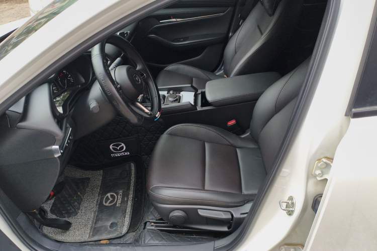 Used Mazda Mazda 3 Axela 2023 2.0L Automatic ZhiXuan Edition
