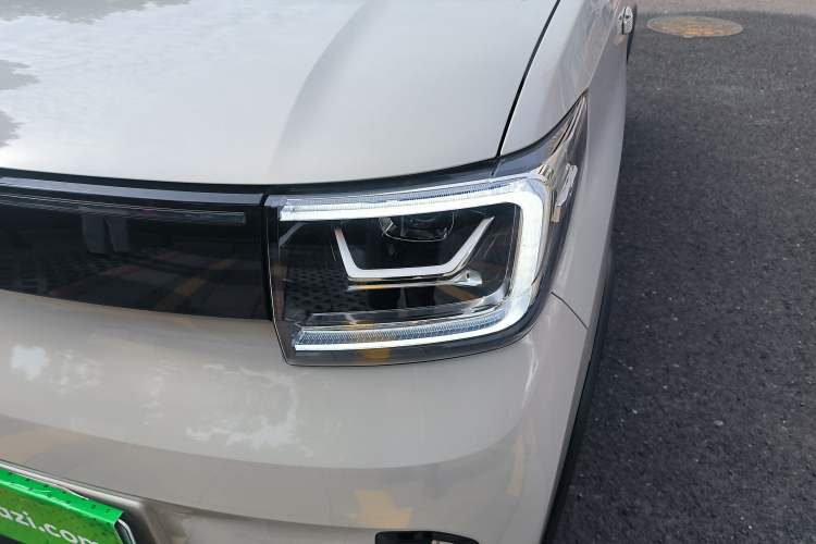 Used Wuling Hongguang MINIEV 2022 GAMEBOY 200km Gaming Edition with Lithium Iron Phosphate
