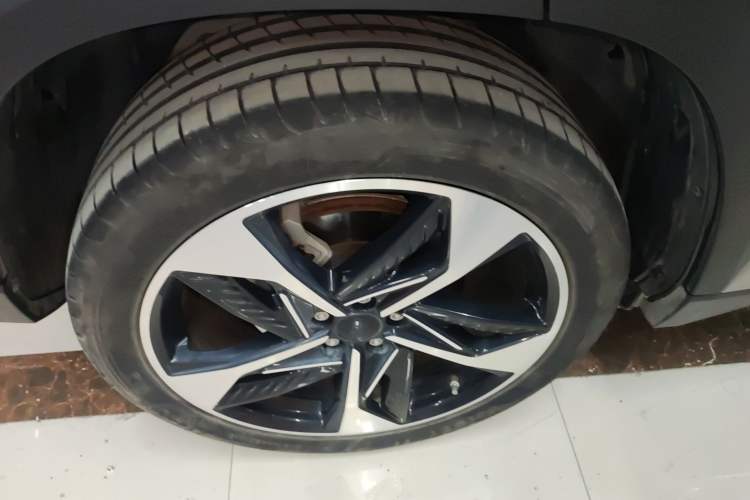 Used  L7 2024 1.5T 115 km Starship Dragon Edition