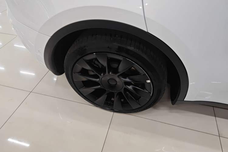 Used Tesla Model Y 2023 Rear-Wheel-Drive Version