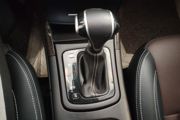 Used HYOSOW S6 2016 1.5T CVT Premium Edition
