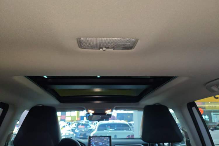 Used Toyota RAV4 2022 2.0L CVT Two-Wheel Drive Prestige Edition
