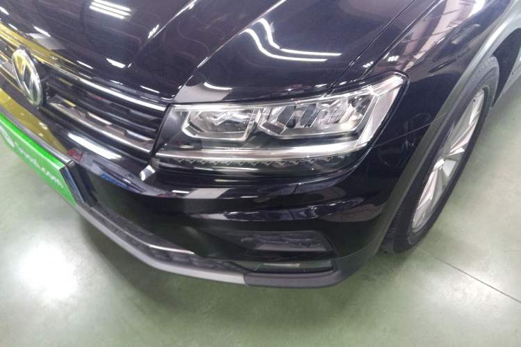 Used Volkswagen Tiguan 2018 330TSI All-Wheel-Drive Innovation Model
