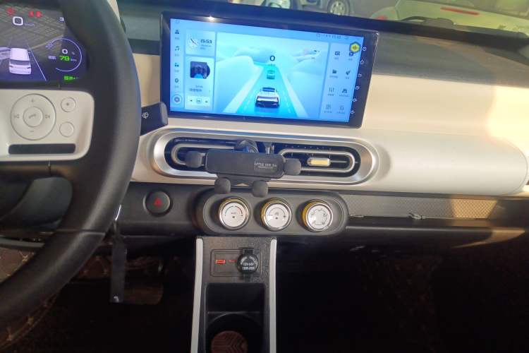 Used Wuling Hongguang MINIEV 2024 3rd Generation 215km Youth Edition
