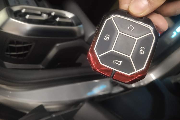 Used JETOUR Traveler 2023 2.0T All-Wheel Drive Conquer PRO