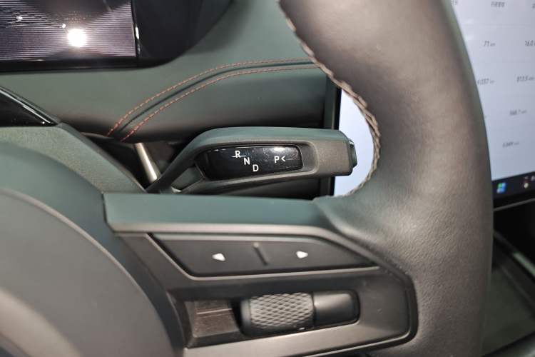 Used Xiaomi Auto SU7 2024 Four-Wheel Drive Ultra-Long Range Advanced Intelligent Driving Max Edition
