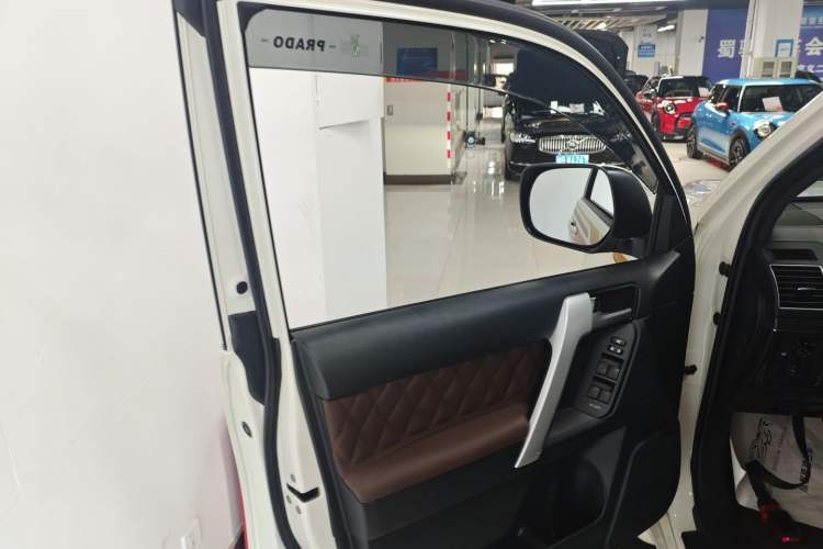 Used Toyota Prado 2019 3.5L Automatic TX-L Deluxe Edition with Rear-Mounted Spare Tire
