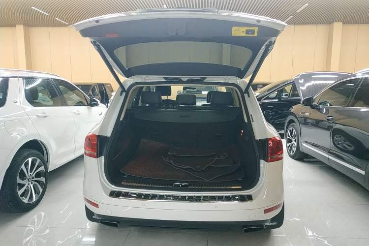 Used Volkswagen Touareg 2011 3.0 TSI Standard Version