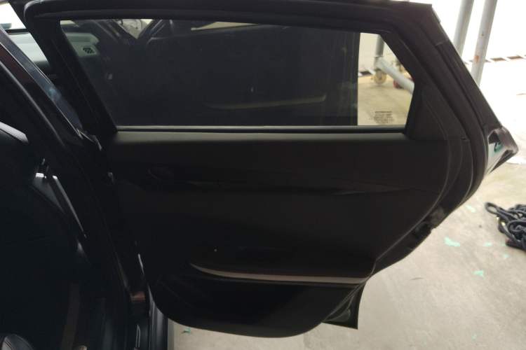 Used Changan UNI-V 2023 1.5T Prestige Model
