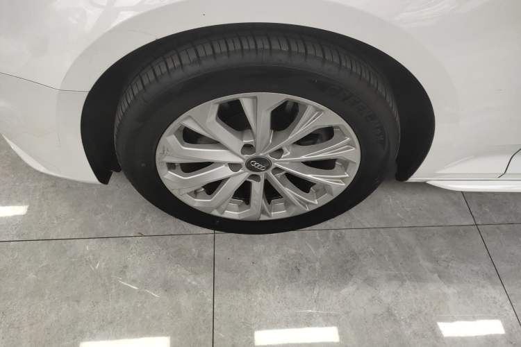 Used Audi A4L 2019 40 TFSI Ambition China VI